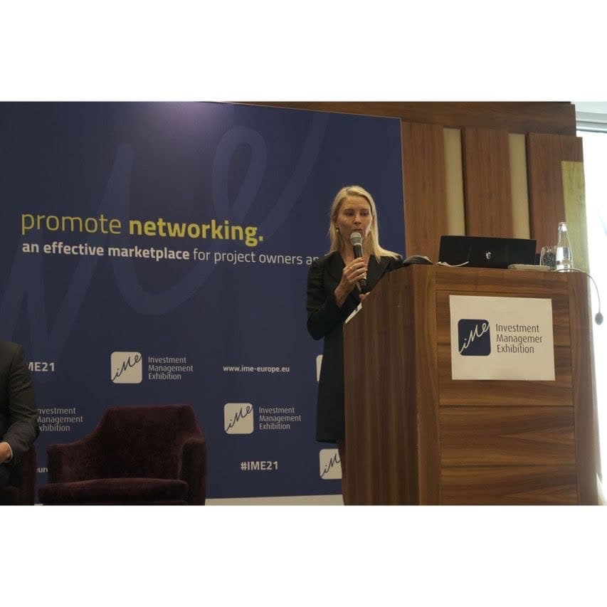Zoë Harries speaking on FDI and investment networking at IME